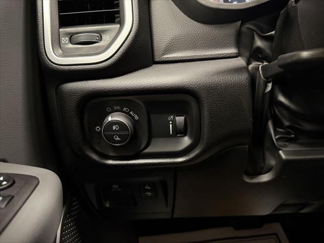 2023 Ram 1500 Big Horn Crew Cab 4x4 5'7" Box