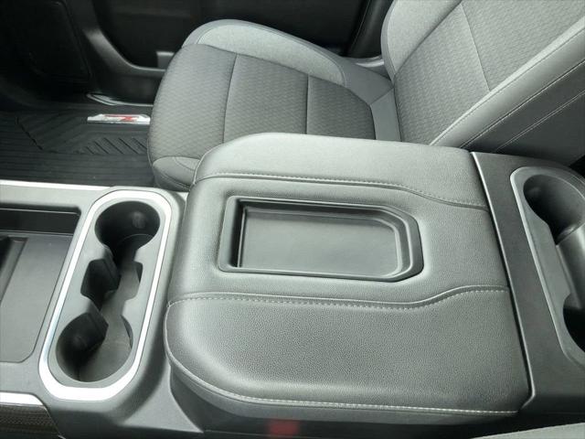 2022 Chevrolet Silverado 1500 4WD Crew Cab Short Bed RST
