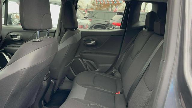2023 Jeep Renegade Latitude 4x4