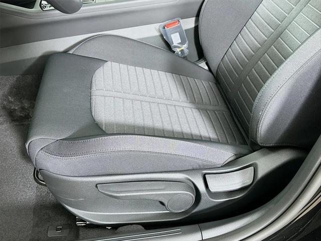2026 Kia K5 LXS FWD