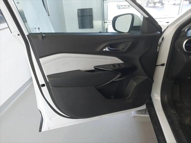 2025 Chevrolet Trax FWD LT