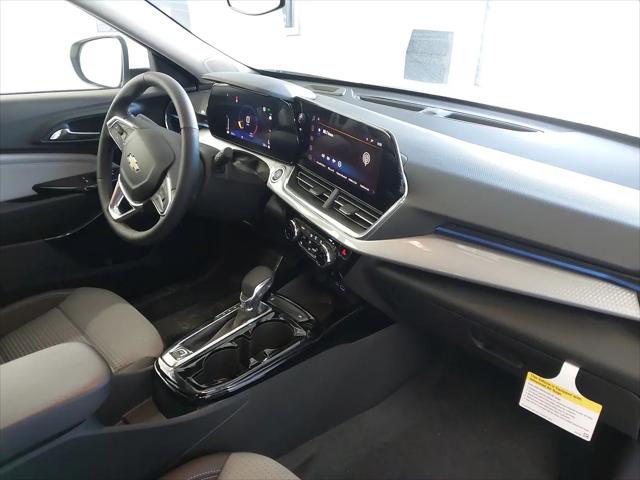 2025 Chevrolet Trax FWD LT