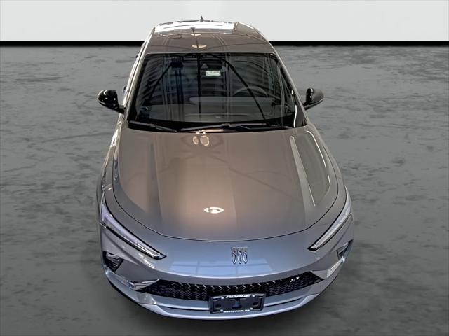 2025 Buick NV Sport Touring FWD