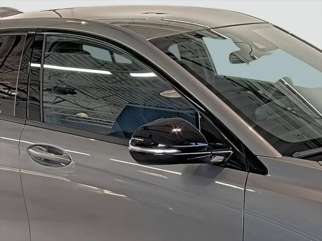 2025 Buick NV Sport Touring FWD