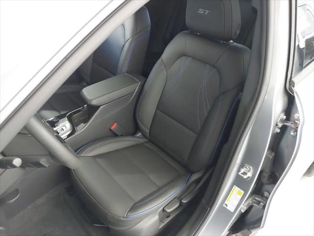 2025 Buick NV Sport Touring FWD