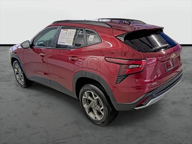 2025 Chevrolet Trax FWD LT