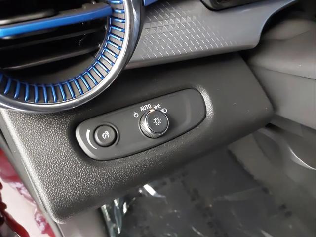 2025 Chevrolet Trax FWD LT
