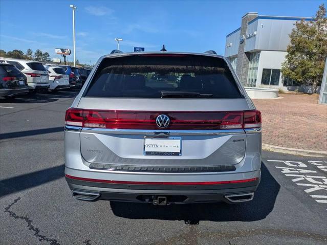 2026 Volkswagen Atlas SE with Technology