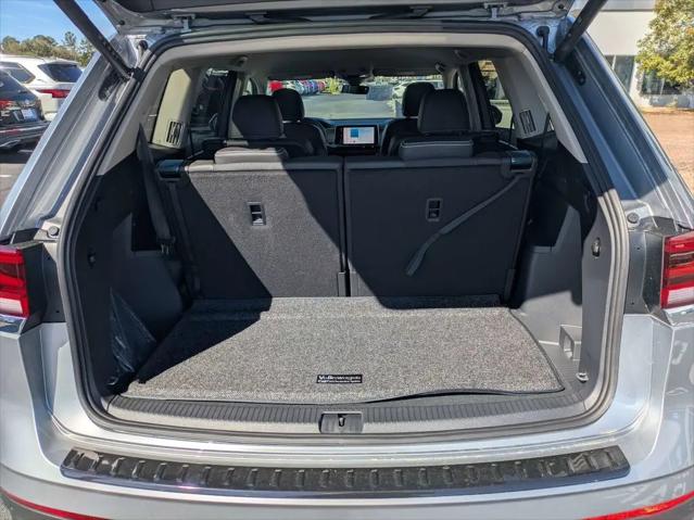 2026 Volkswagen Atlas SE with Technology