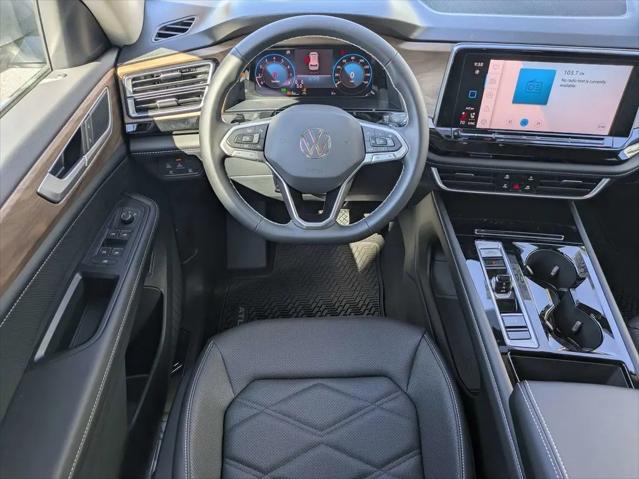 2026 Volkswagen Atlas SE with Technology