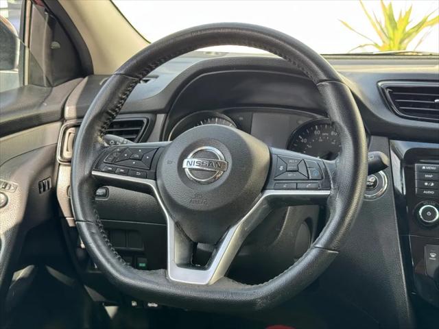2020 Nissan Rogue Sport SL FWD Xtronic CVT