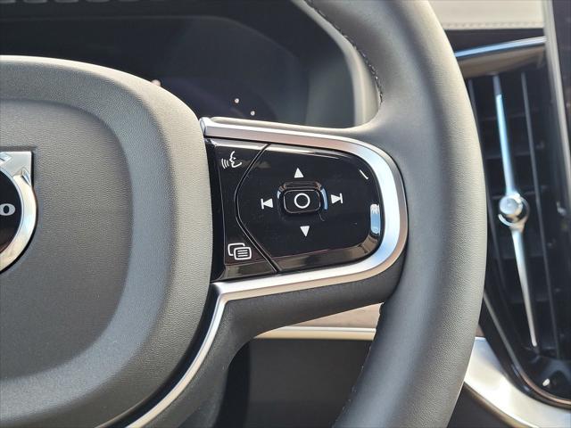 2026 Volvo XC90 Plug-In Hybrid Plus, T8 AWD, Electric/Gasoline, Bright, 7 Seats
