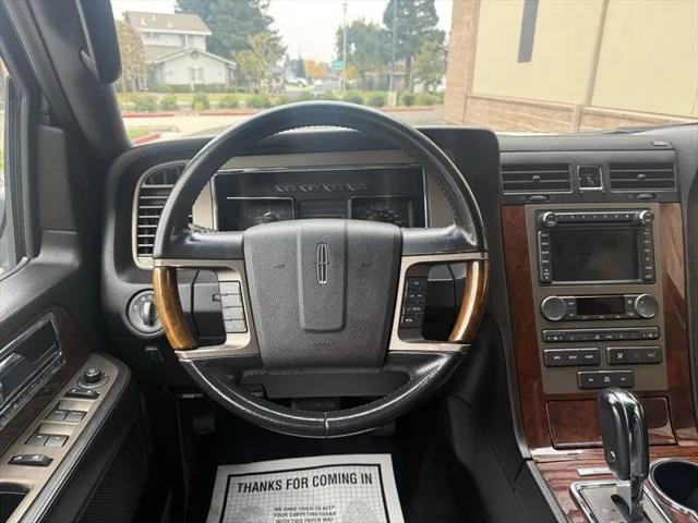 2014 Lincoln Navigator Base
