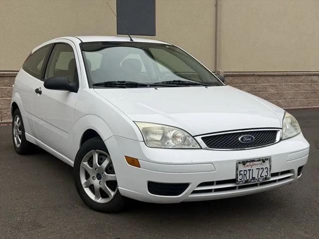 Used 2005 Ford Focus ZX5 5 Door Hatchback S Ratings, Values