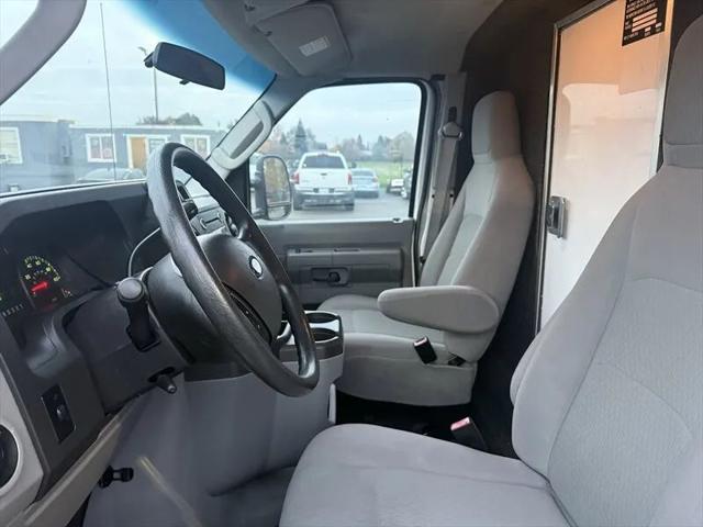 2011 Ford E-450 Cutaway XL