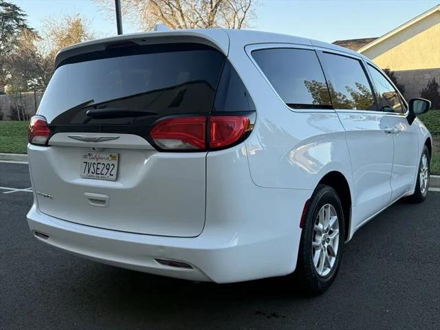 2017 Chrysler Pacifica Touring