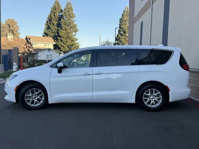 2017 Chrysler Pacifica Touring