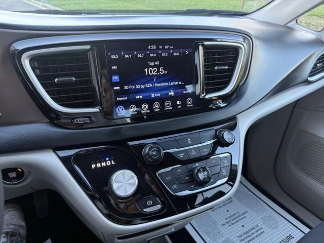 2017 Chrysler Pacifica Touring