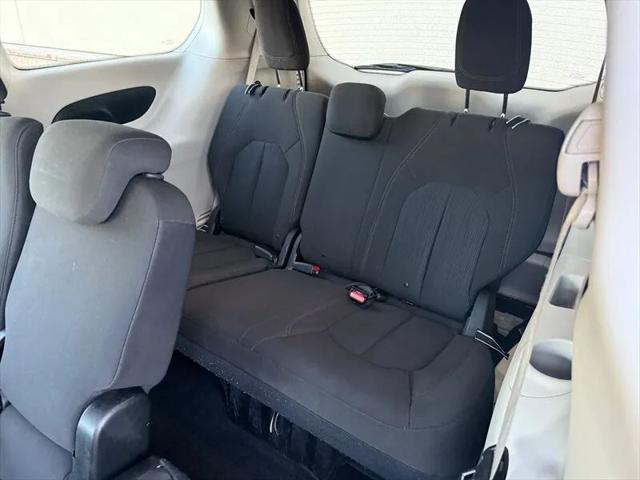 2017 Chrysler Pacifica Touring