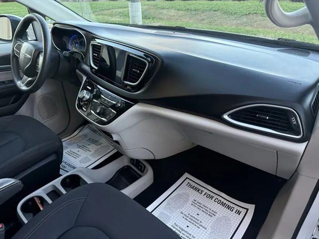 2017 Chrysler Pacifica Touring
