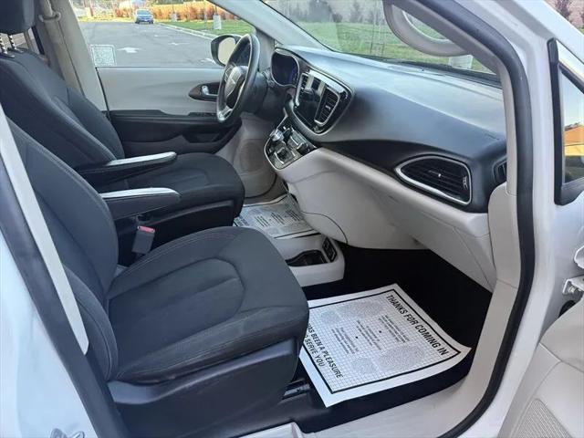2017 Chrysler Pacifica Touring