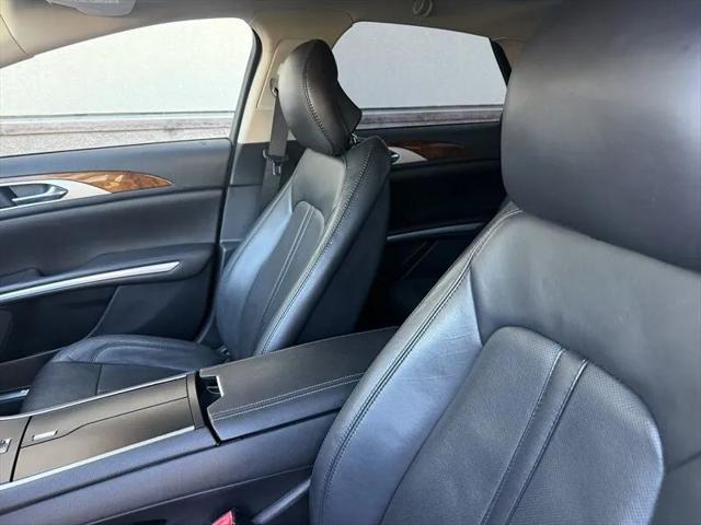2014 Lincoln MKZ Base