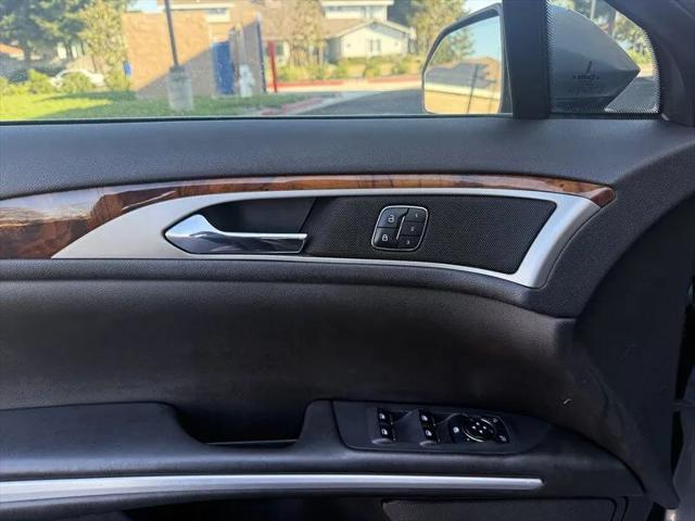 2014 Lincoln MKZ Base