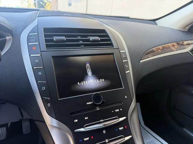 2014 Lincoln MKZ Base