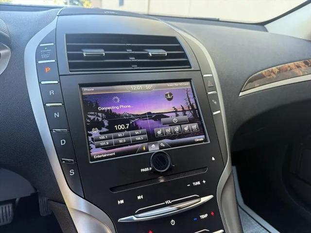 2014 Lincoln MKZ Base