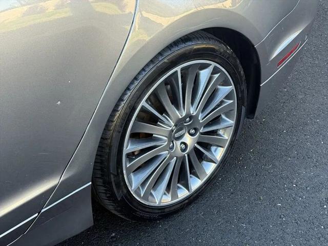 2014 Lincoln MKZ Base