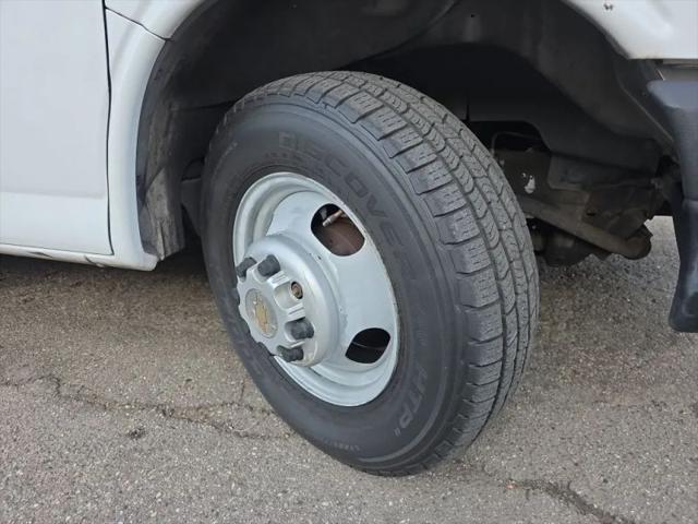 2014 Chevrolet Express Cutaway 3500