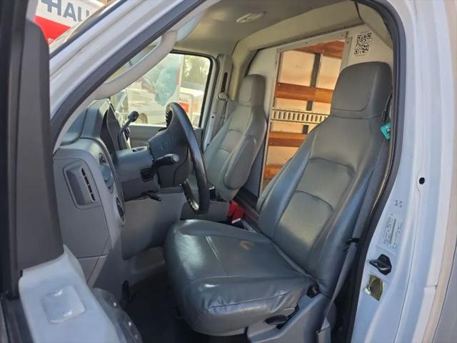 2011 Ford E-350 Cutaway Base