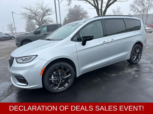 2026 Chrysler Pacifica Limited AWD for sale in TRAVERSE CITY, MI