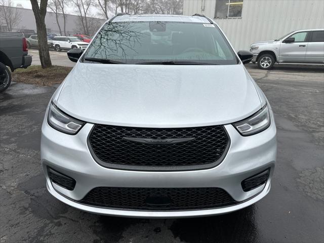 2026 Chrysler Pacifica Limited AWD