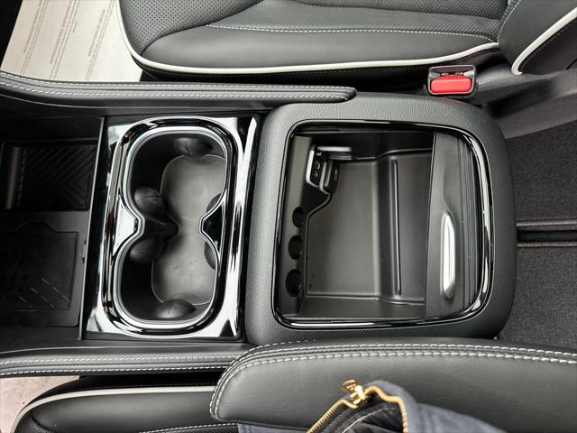 2026 Chrysler Pacifica Limited AWD