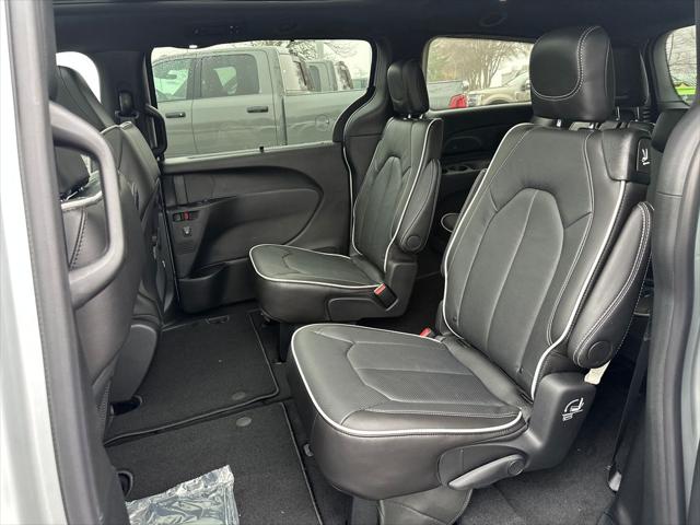 2026 Chrysler Pacifica Limited AWD