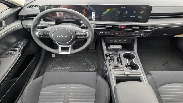 2026 Kia K5 LXS FWD