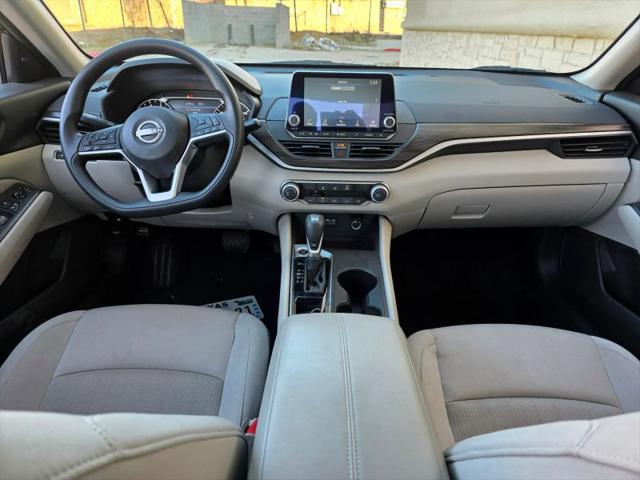 2025 Nissan Altima SV FWD