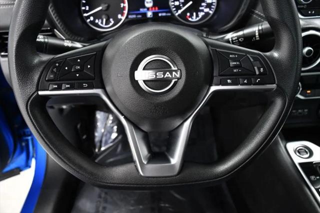 2024 Nissan Sentra SV Xtronic CVT