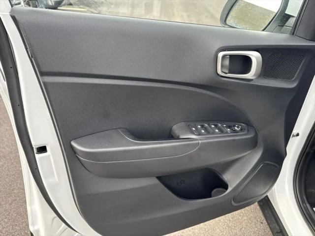 2026 Hyundai Venue SE