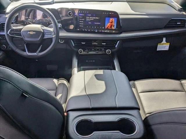 2025 Chevrolet Suburban 2WD Premier