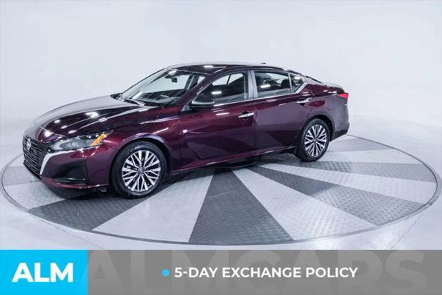 2025 Nissan Altima SV FWD