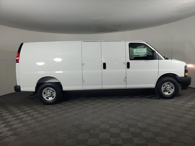 2026 Chevrolet Express Cargo Van 3500 Extended Wheelbase, WT, RWD