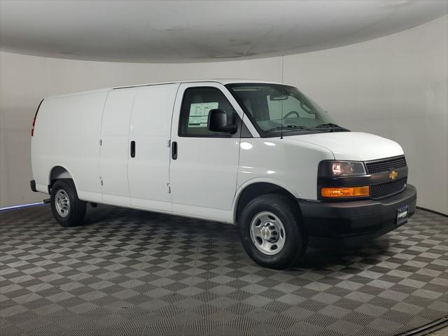 2026 Chevrolet Express Cargo Van 3500 Extended Wheelbase, WT, RWD