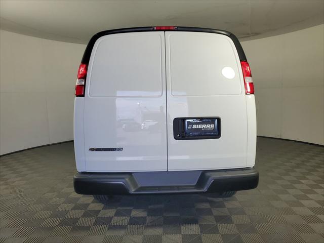 2026 Chevrolet Express Cargo Van 3500 Extended Wheelbase, WT, RWD