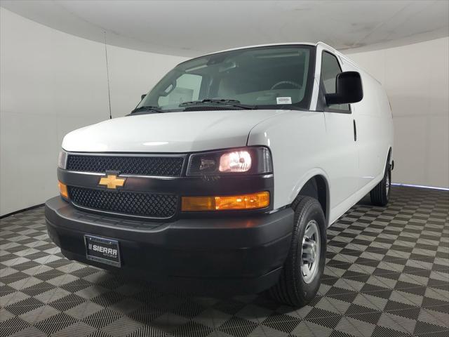 2026 Chevrolet Express Cargo Van 3500 Extended Wheelbase, WT, RWD