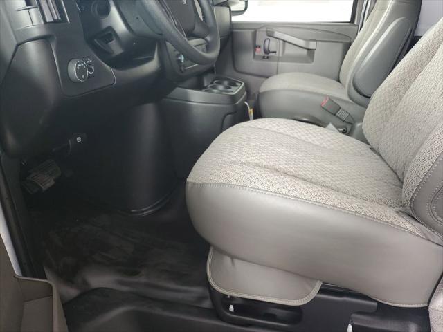 2026 Chevrolet Express Cargo Van 3500 Extended Wheelbase, WT, RWD