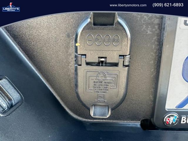 2024 GMC Sierra 1500 4WD Crew Cab Short Box Elevation with 3SB