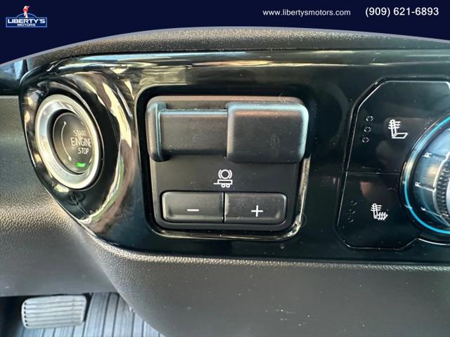 2024 GMC Sierra 1500 4WD Crew Cab Short Box Elevation with 3SB