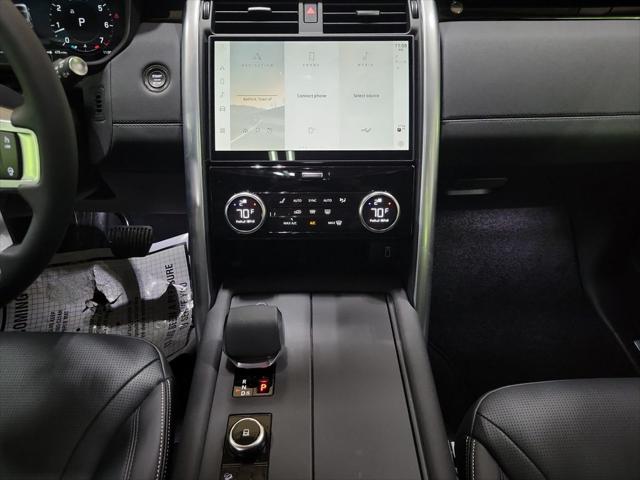 2026 Land Rover Discovery S